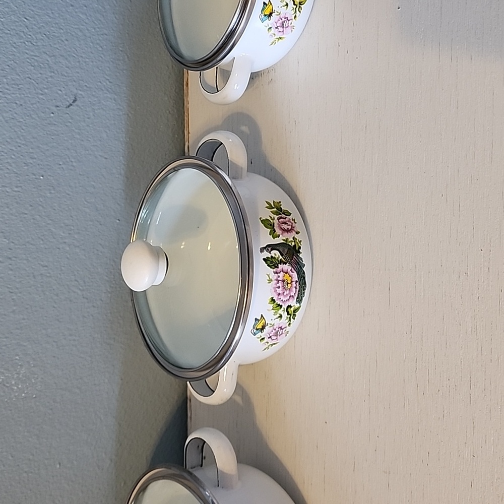 Vintage Floral Enamel Cookware Set - White with Pink and Green Accents - Picture 6 of 7